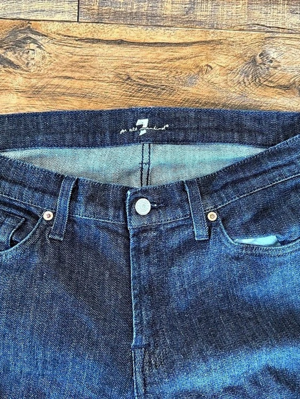 7 For All Mankind Women’s Wide Leg Jeans Size 33 Dark Wash 31” Inseam